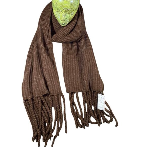 Free People Oversized Frida Tassel Scarf NWT - One Size - Picture 2 of 3